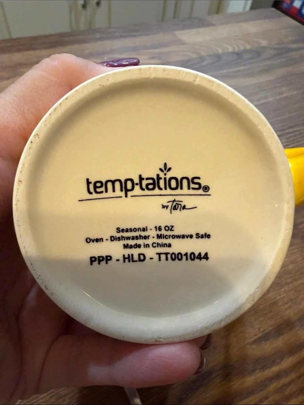 Temptations Yellow & Cream Pumpkin 3-Piece Coffee Mug Set